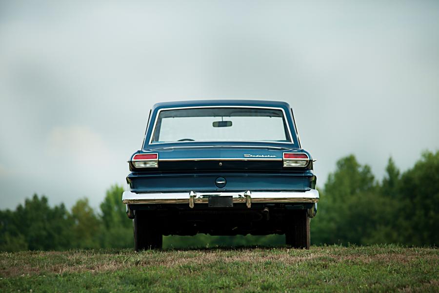  Studebaker Commander 4-Door Sedan 1964 года  (фото 12 из 20)